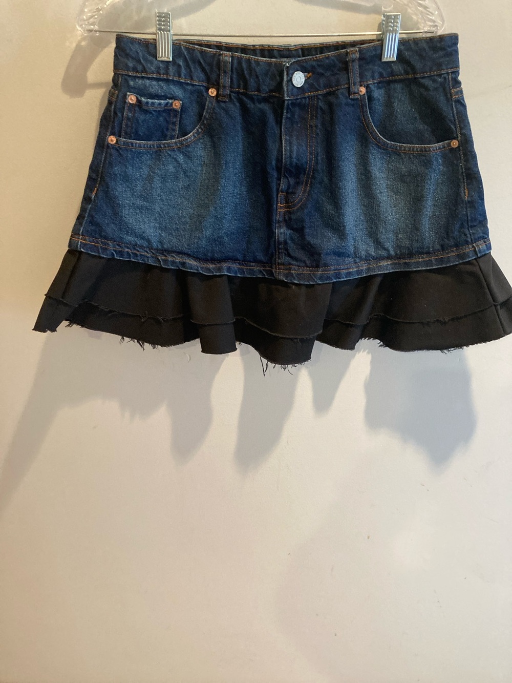 URBAN OUTFITTERS Blue Denim Mini Skirt with Black Ruffle unfinished Hem large